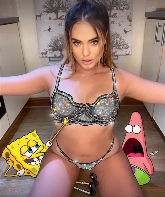 Lauren OnlyFans cute little squirter