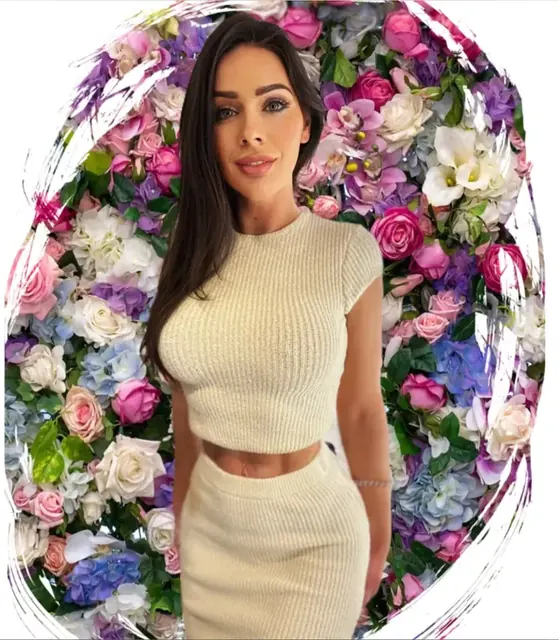 Lea LaurenVIP OnlyFans girl next door