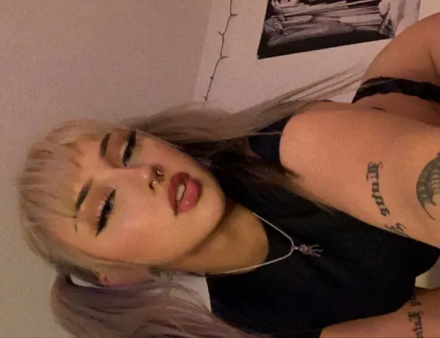 leila sins OnlyFans online girlfriend experience