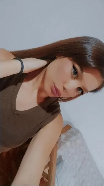 Leilaaaa OnlyFans hot Latina creator