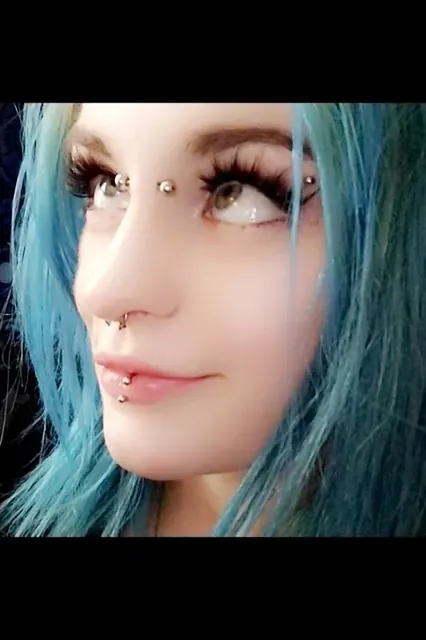 Vivian OnlyFans playful and kink-friendly creator