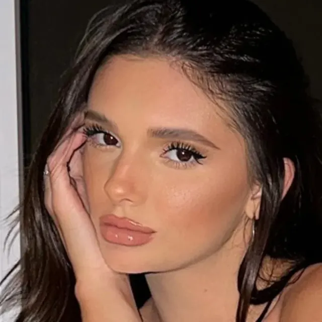 Lexi OnlyFans profile picture - Engaging creator