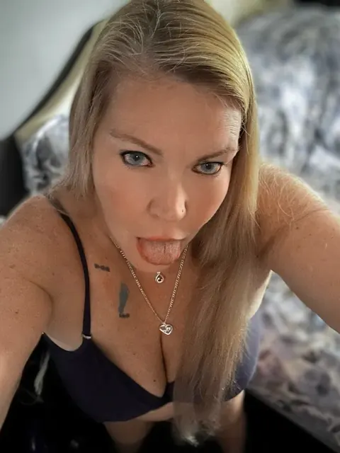 Lexileigh29 OnlyFans Creator with engaging personality