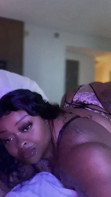 Lexisshawdybadd OnlyFans tattooed creator