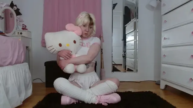 tessi OnlyFans creator showcasing unique aesthetic