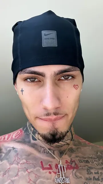 Lil2oz OnlyFans creator with engaging content