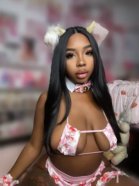 Lil Baby Ashleyy OnlyFans profile with exclusive content