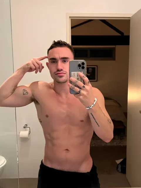 King on OnlyFans with casual content