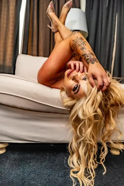 Lilithstarxoxo OnlyFans glamorous creator