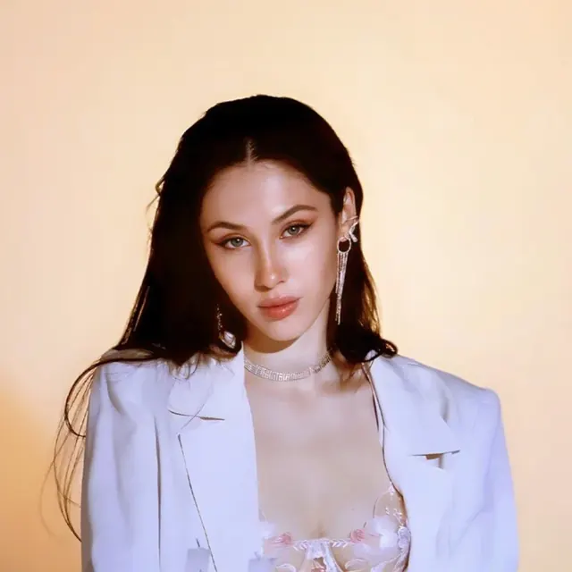 lilylong OnlyFans playful dancer