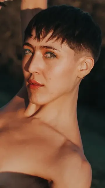 LiorAllay.com OnlyFans all-natural model