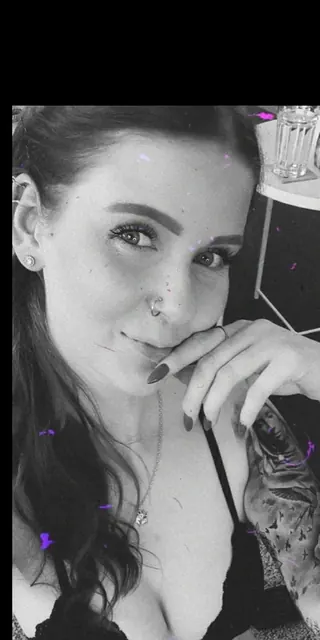 Little_Bee on OnlyFans playful creator
