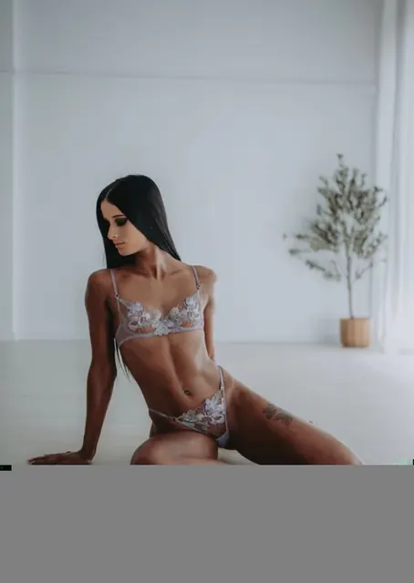 Liv Paige OnlyFans creator with exclusive content