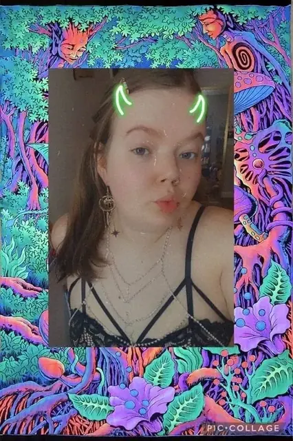 Lizzylizards OnlyFans nature loving creator