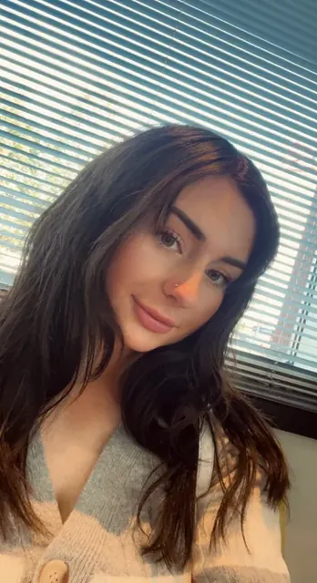 elizabeth OnlyFans thick gamer girl