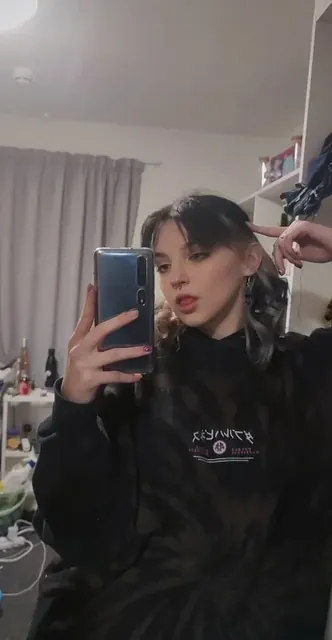 Lola OnlyFans creator profile