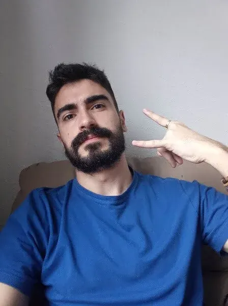 Lone1998 OnlyFans creator with black hair