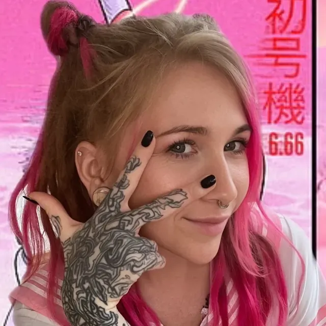 Kizune OnlyFans anime and gothic enthusiast