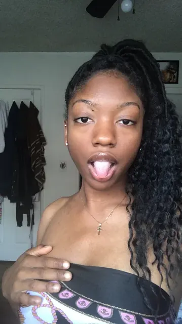 Lashe.Er on OnlyFans playful tease content