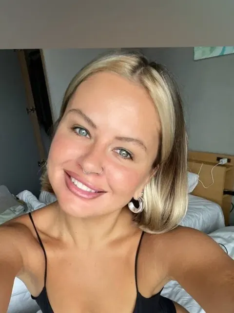 LovelyRachel OnlyFans Ukrainian creator with yoga skills.