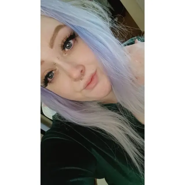 Lpchloe OnlyFans creator with grey hair