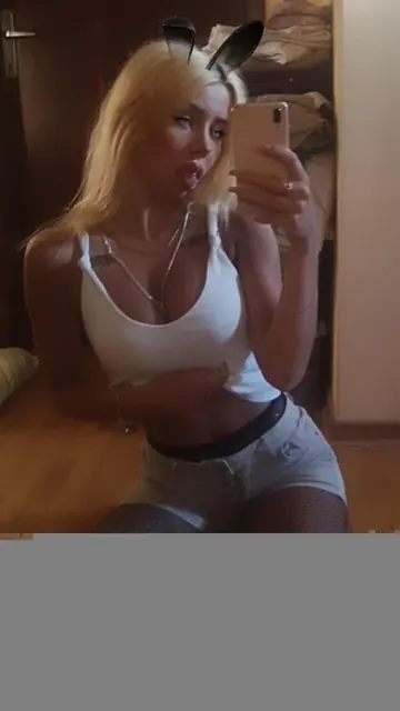 Luckylexi on OnlyFans spicy content creator