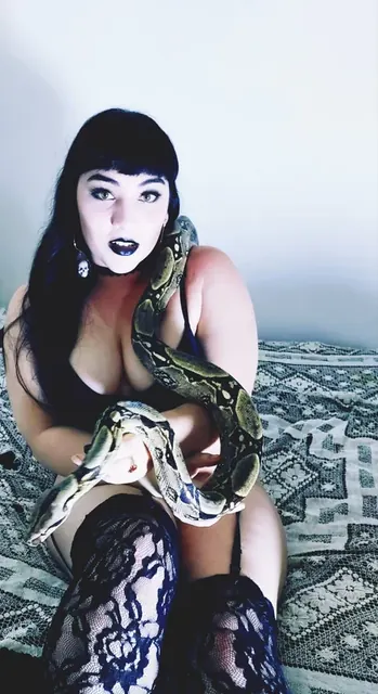 Lunamaryjane OnlyFans Curvy Creator