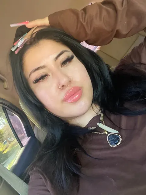 Luna4free OnlyFans vibrant personality