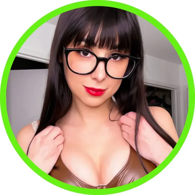 LunaRexx VIP OnlyFans creator with daily sexy content