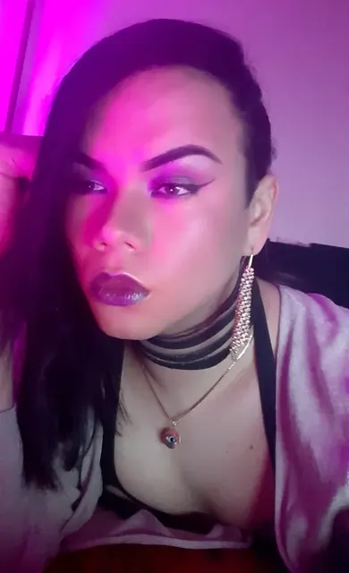 Lunarosetv OnlyFans creator with exclusive content