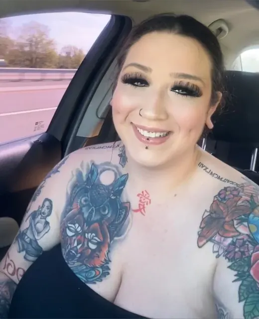 Krystal Lunaticki OnlyFans tattooed creator
