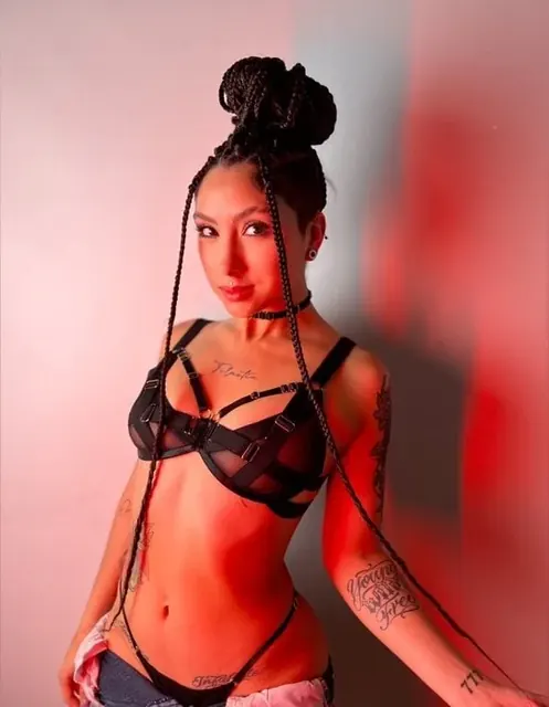 Lupehikari OnlyFans slim tattooed creator