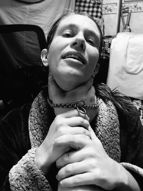 Luxury OnlyFans pierced and tattooed creator