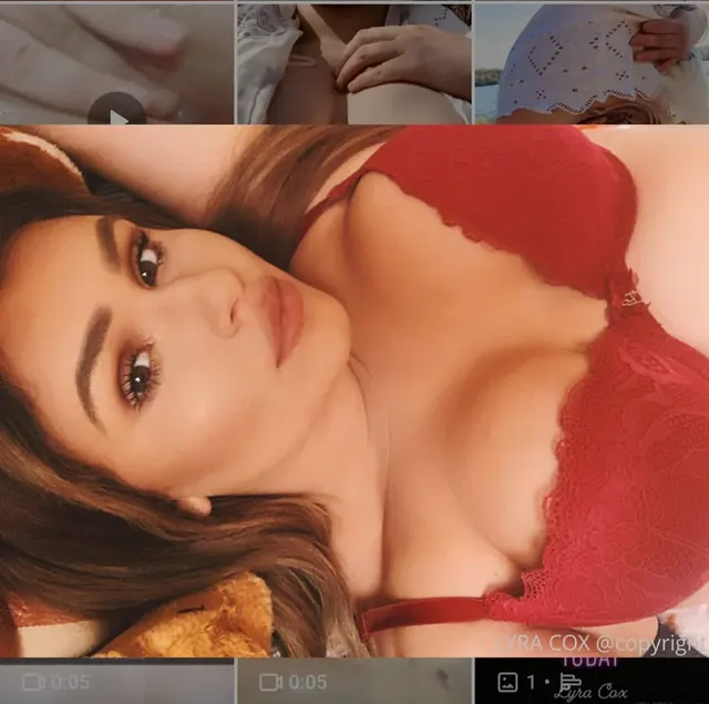 Lyracox OnlyFans Webcam Model of the Year