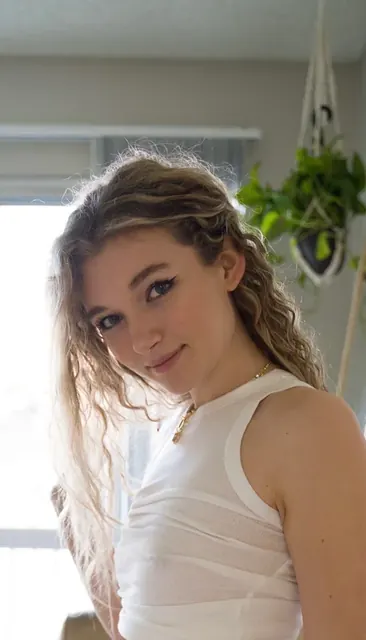 madi ruve OnlyFans profile picture - adventurous creator