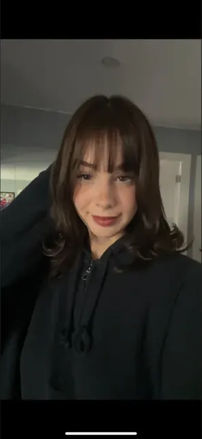 Mae OnlyFans content creator