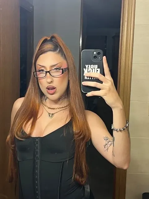 MAIN COSTA OnlyFans Curvy Tattooed Creator