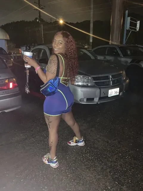 Mariaechardyy OnlyFans curvy creator