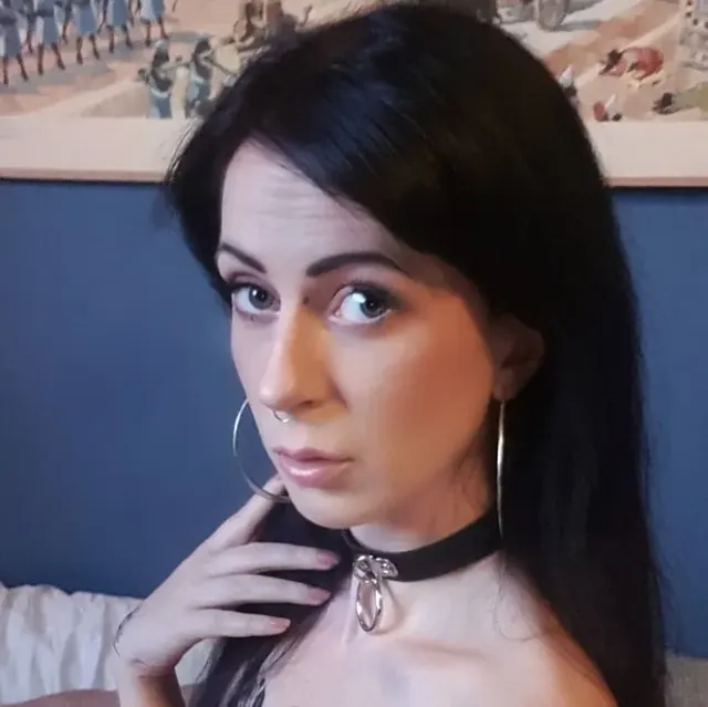 Maria Elisheba OnlyFans petite creator