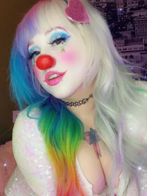 Marinameow OnlyFans bratty clown and kitten