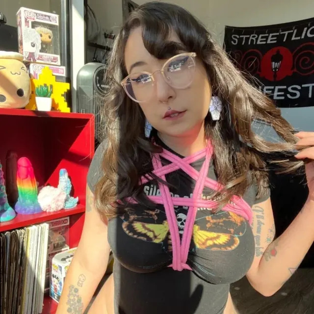 Mars OnlyFans creator with daily content