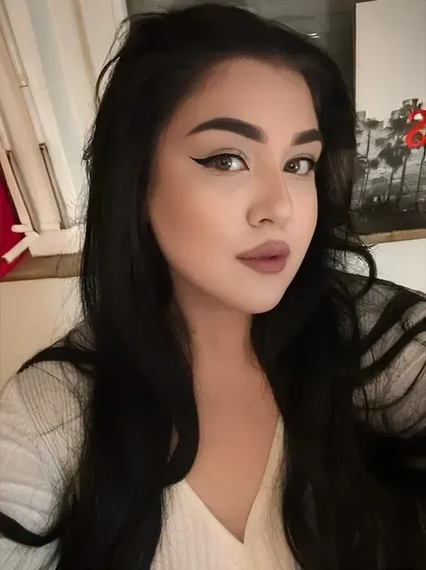 Maryana OnlyFans cheerful creator