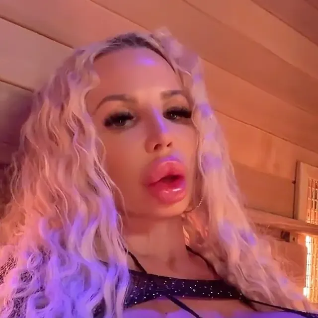 Mary Madison OnlyFans trans creator