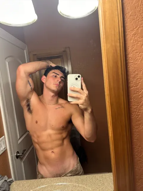 Mason OnlyFans college frat boy and gymnast