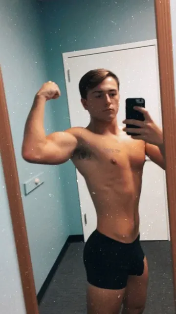Masynthornexxx OnlyFans Slim Tattooed Creator