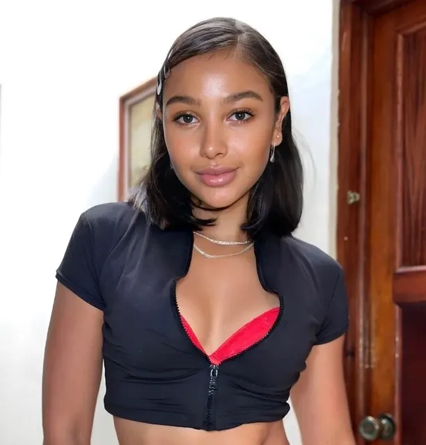 Maya 1 Rated Amateur OF Girl (@mayareyna) OnlyFans amateur creator profile photo