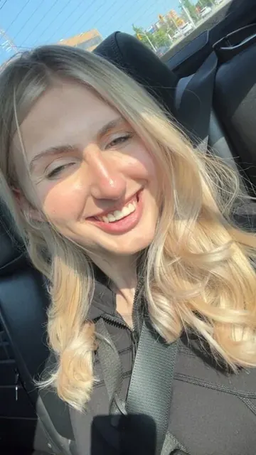 MelanieClair OnlyFans exclusive content creator