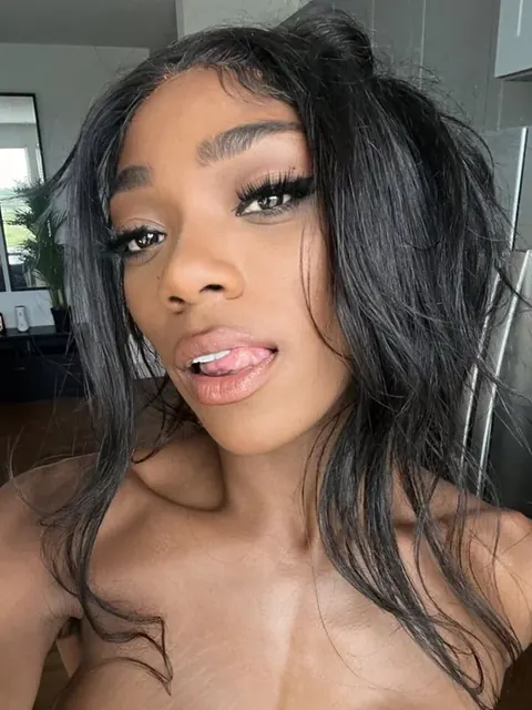 Melanin Melani OnlyFans creator with exclusive content