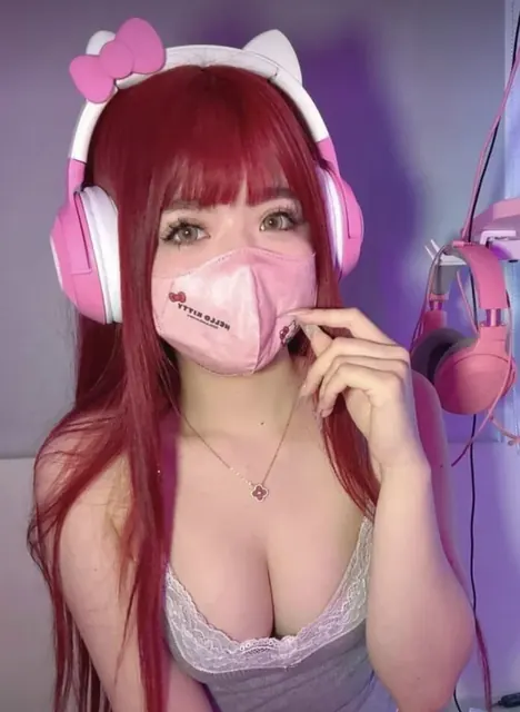 Mia 🦙 OnlyFans creator with a playful personality