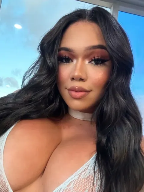 Miah Catalina OnlyFans trans creator
